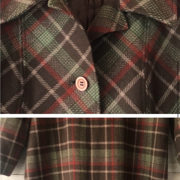 Granny’s Plaid wool coat - Picture 4 of 9